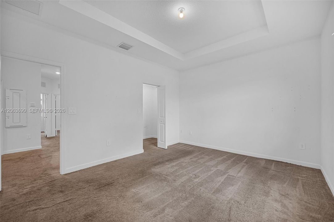 En Renta: $2,950 (3 camas, 2 baños, 1612 Pies cuadrados)