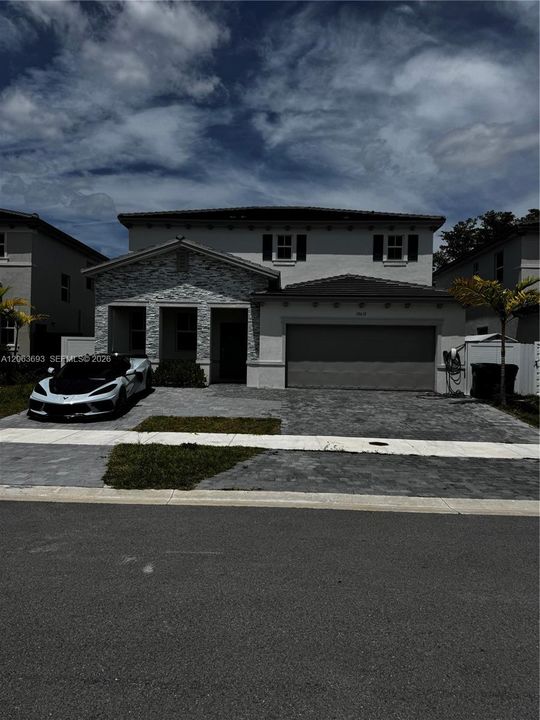 For Sale: $950,000 (4 beds, 3 baths, 2415 Square Feet)