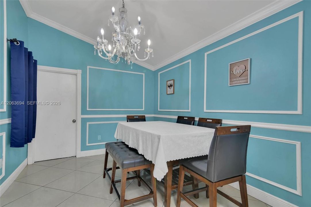 На продажу: $489,000 (3 спален, 2 ванн, 1317 Квадратных фут)