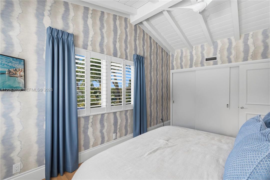 En Venta: $1,595,000 (3 camas, 2 baños, 1833 Pies cuadrados)