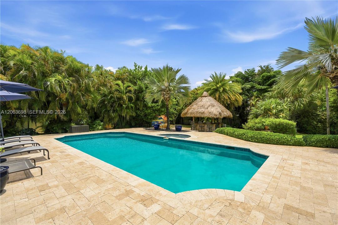 En Venta: $1,595,000 (3 camas, 2 baños, 1833 Pies cuadrados)