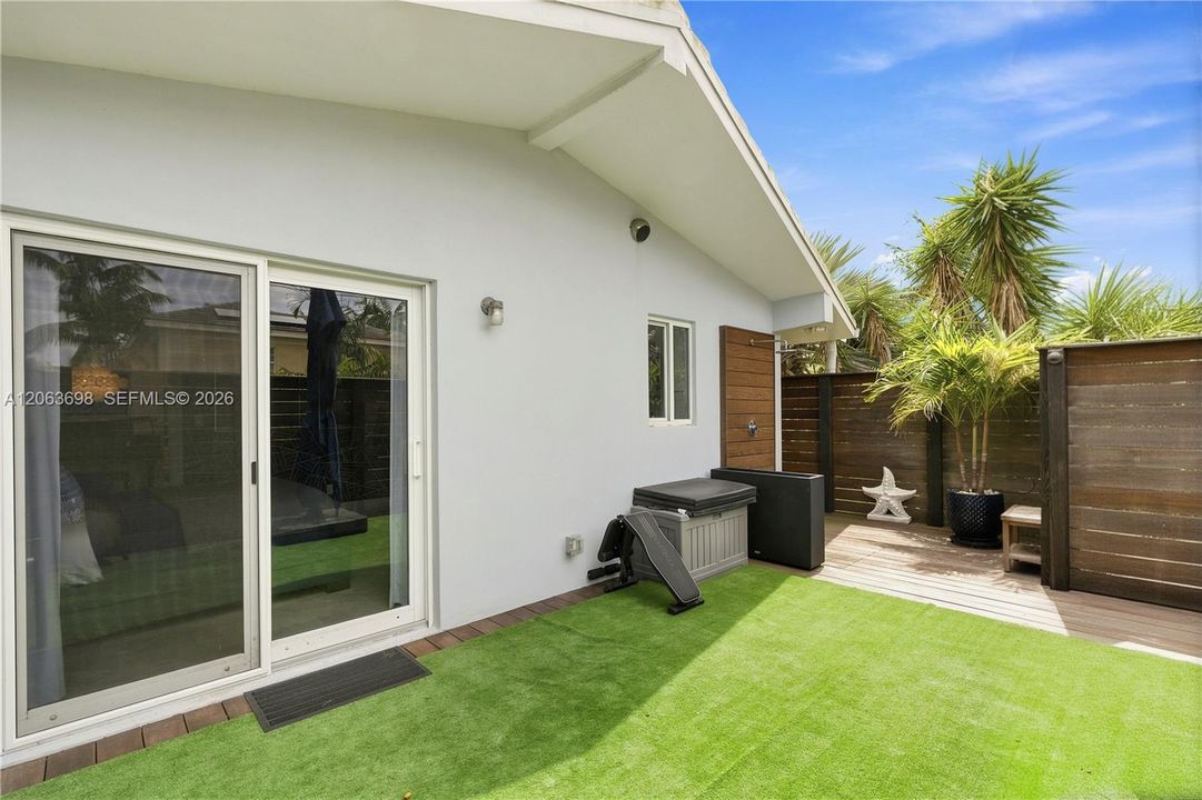 En Venta: $1,595,000 (3 camas, 2 baños, 1833 Pies cuadrados)