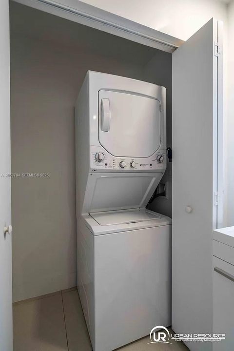 В аренду: $1,975 (1 спален, 1 ванн, 18663 Квадратных фут)