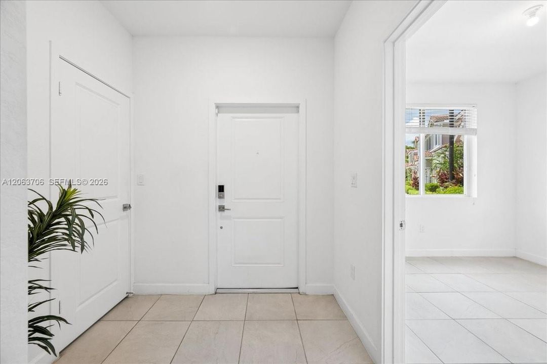 На продажу: $363,000 (4 спален, 3 ванн, 1374 Квадратных фут)