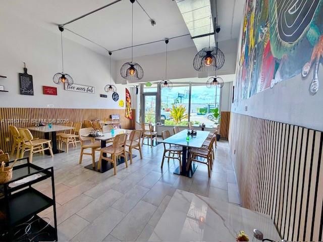 Bright Dining Area with natural Light.