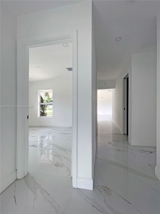 На продажу: $495,000 (3 спален, 2 ванн, 1252 Квадратных фут)