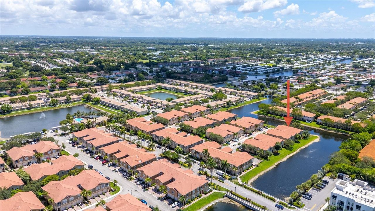 En Venta: $310,000 (3 camas, 2 baños, 1210 Pies cuadrados)