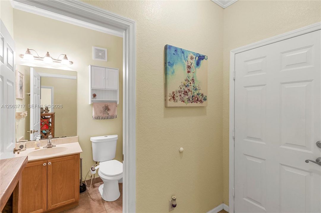 En Venta: $310,000 (3 camas, 2 baños, 1210 Pies cuadrados)