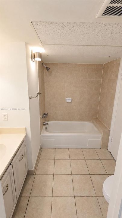 В аренду: $1,650 (1 спален, 1 ванн, 760 Квадратных фут)