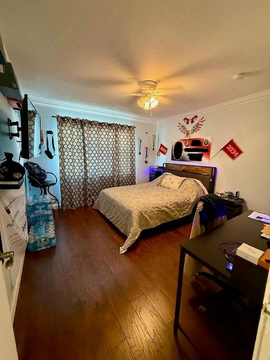 8040 2nd bedroom