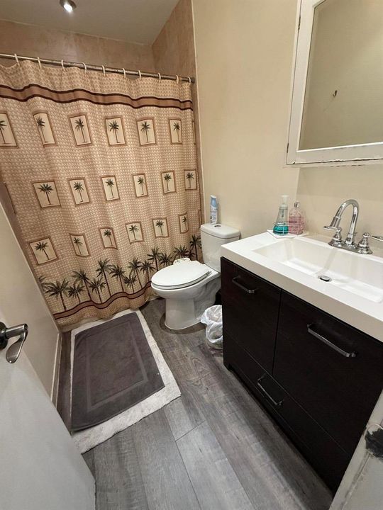 8040 2nd bathroom