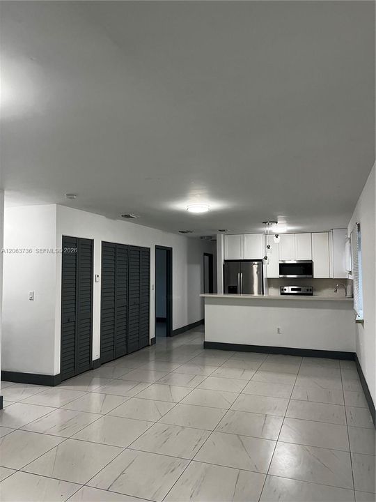 В аренду: $3,600 (4 спален, 2 ванн, 1421 Квадратных фут)