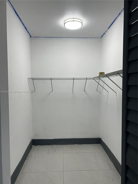 В аренду: $3,600 (4 спален, 2 ванн, 1421 Квадратных фут)