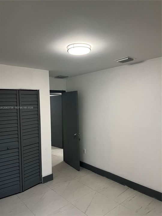 В аренду: $3,600 (4 спален, 2 ванн, 1421 Квадратных фут)