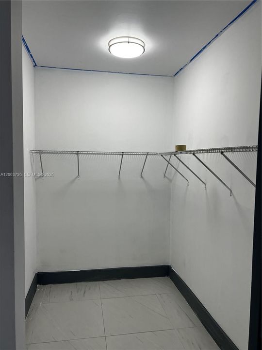 В аренду: $3,600 (4 спален, 2 ванн, 1421 Квадратных фут)