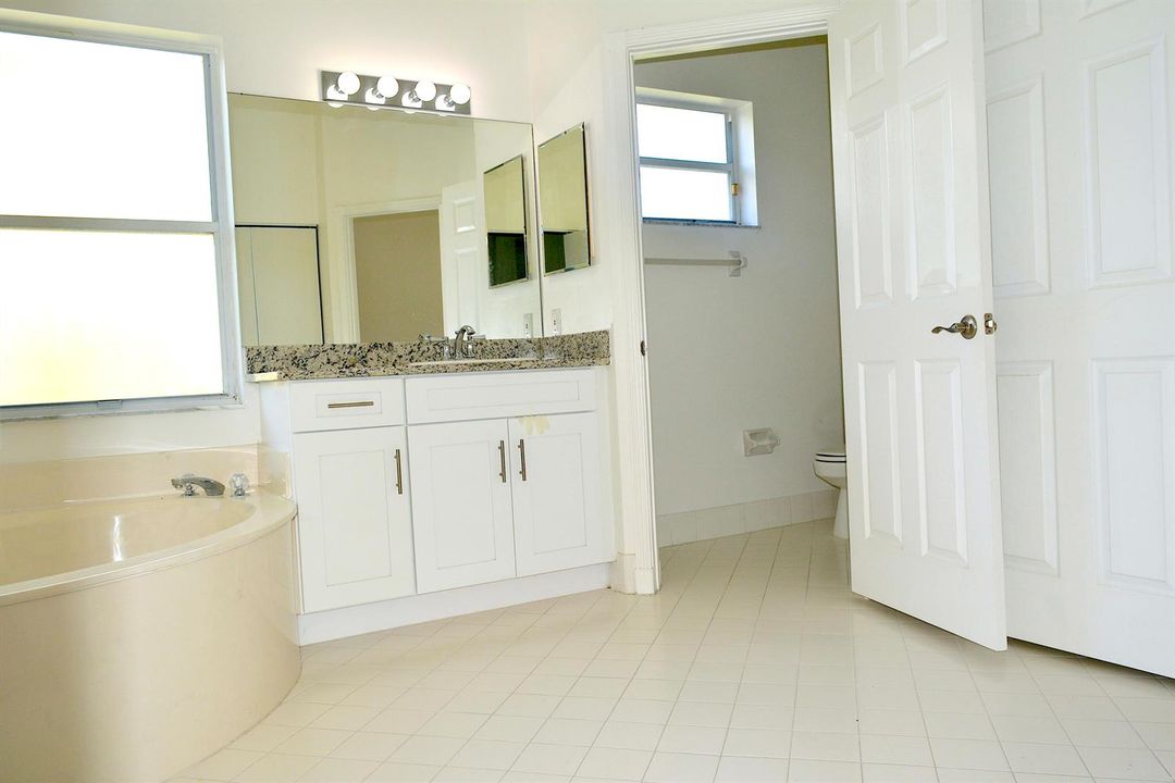 Mstr Bath1