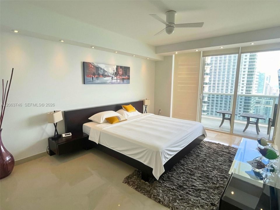 For Rent: $6,400 (3 beds, 2 baths, 1554 Square Feet)
