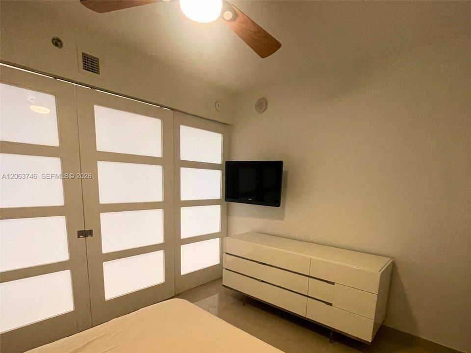 For Rent: $6,400 (3 beds, 2 baths, 1554 Square Feet)