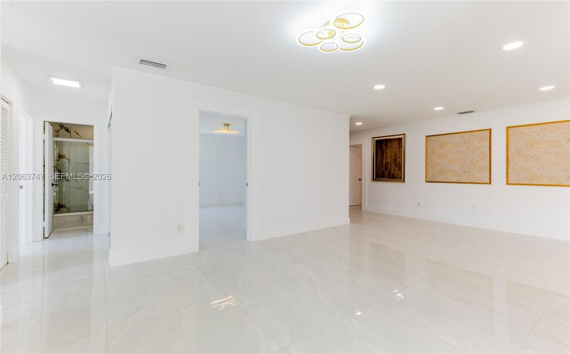 В аренду: $3,850 (3 спален, 2 ванн, 1143 Квадратных фут)