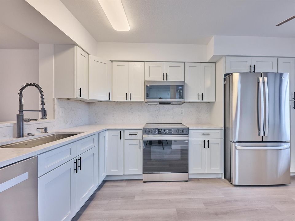 NEW KITCHEN