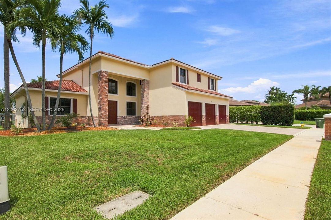 For Sale: $939,000 (5 beds, 3 baths, 3455 Square Feet)