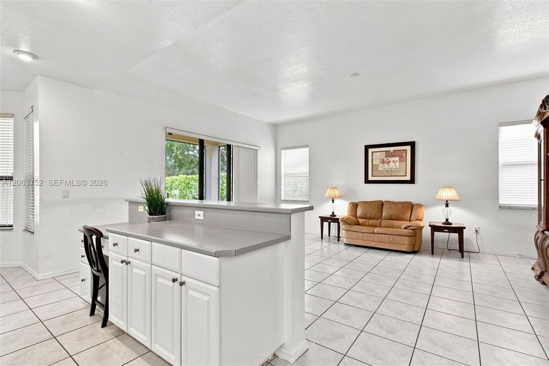 For Sale: $939,000 (5 beds, 3 baths, 3455 Square Feet)