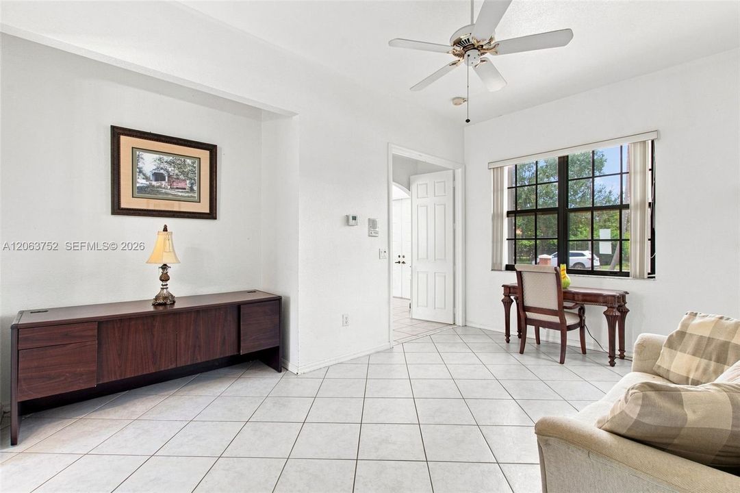 For Sale: $939,000 (5 beds, 3 baths, 3455 Square Feet)