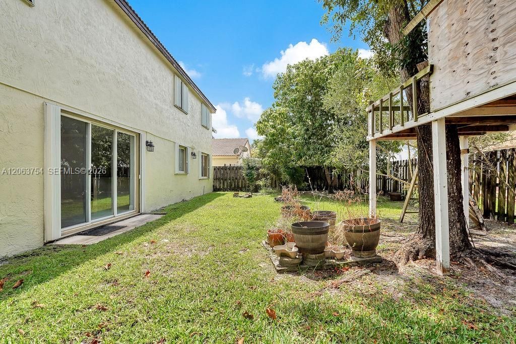 En Renta: $4,500 (4 camas, 2 baños, 2364 Pies cuadrados)
