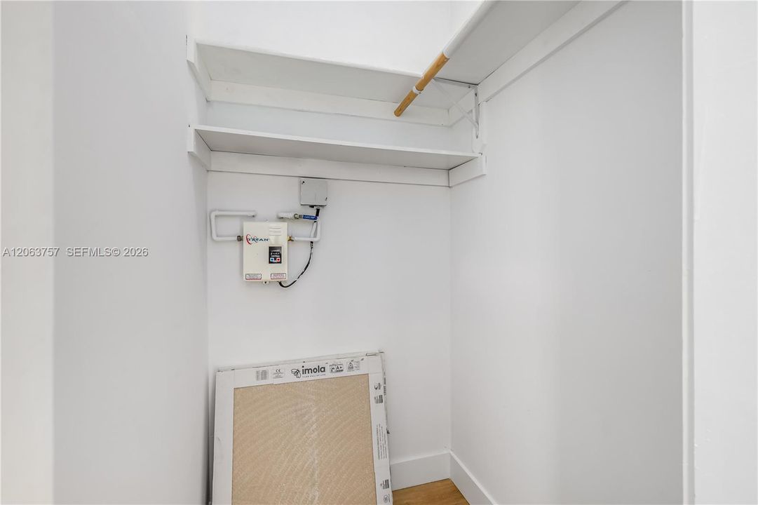 В аренду: $3,750 (2 спален, 1 ванн, 850 Квадратных фут)