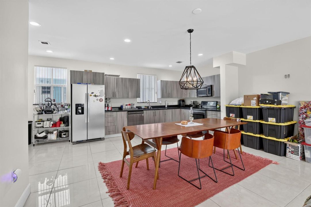 Kitchen/Dining
