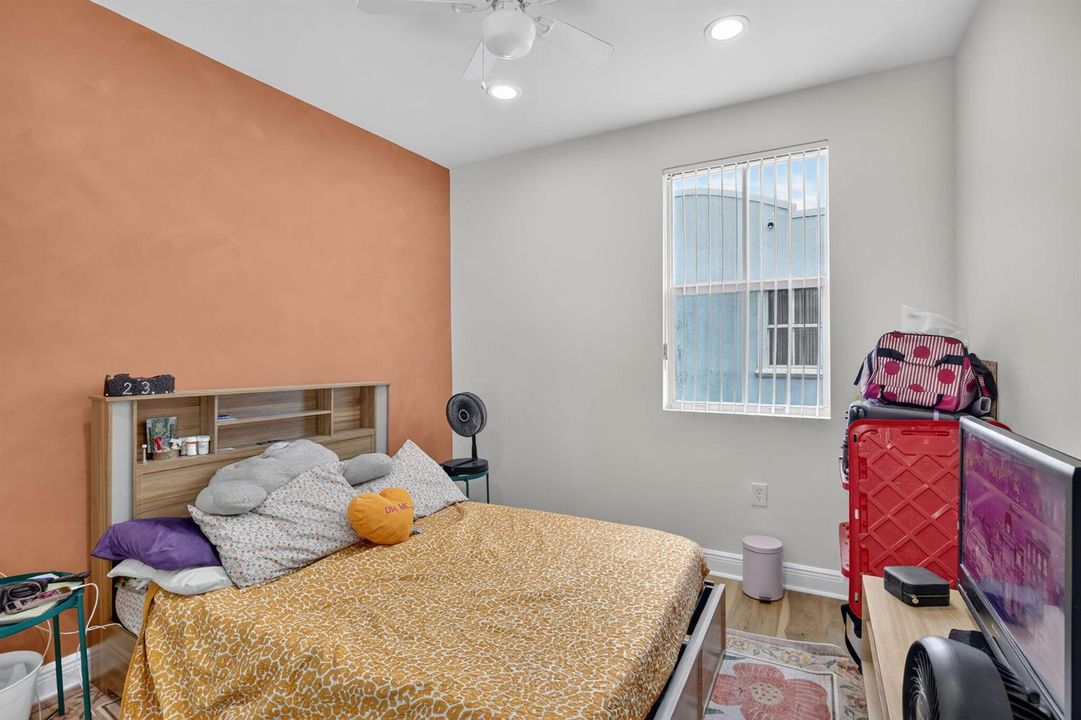 Guest Bedroom 1
