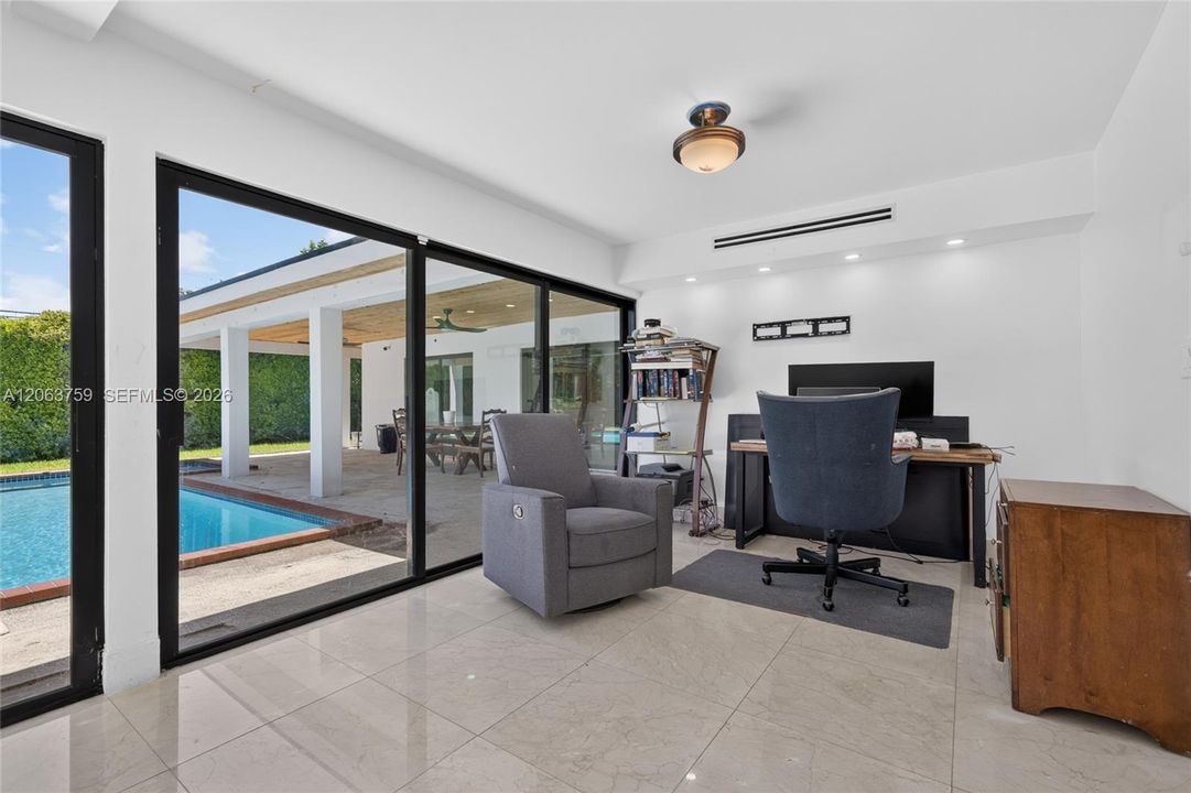 For Sale: $1,200,000 (3 beds, 2 baths, 2172 Square Feet)