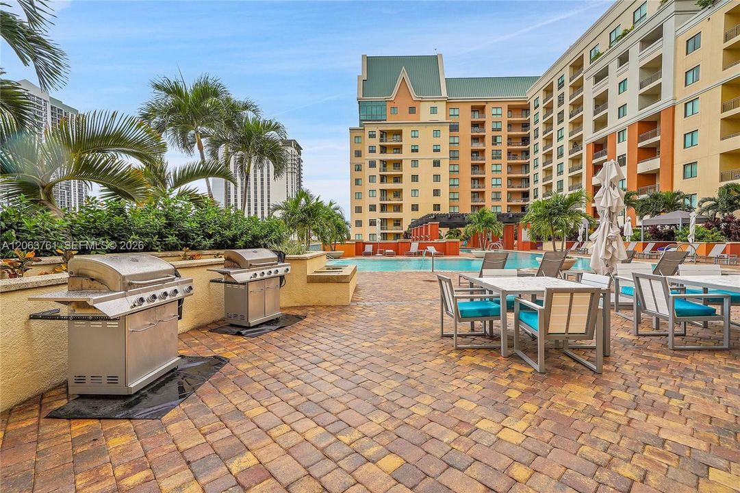 For Rent: $3,000 (2 beds, 2 baths, 1244 Square Feet)