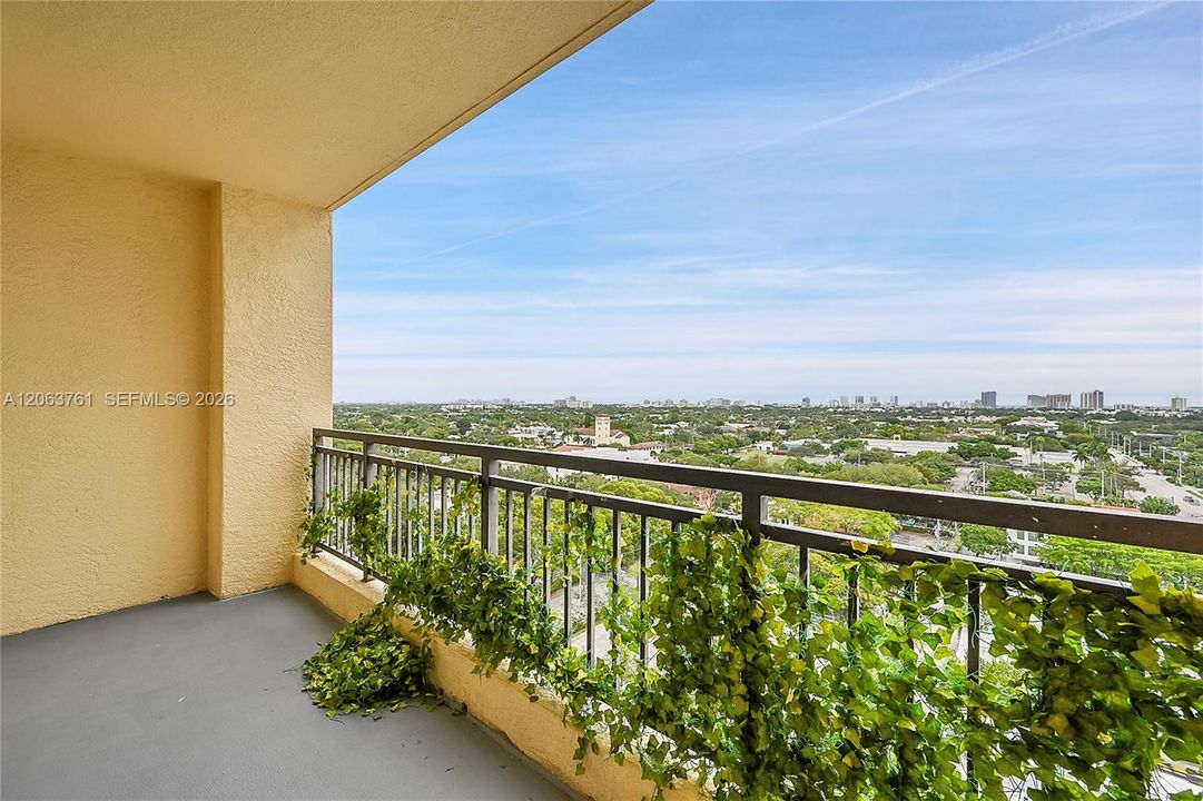For Rent: $3,000 (2 beds, 2 baths, 1244 Square Feet)