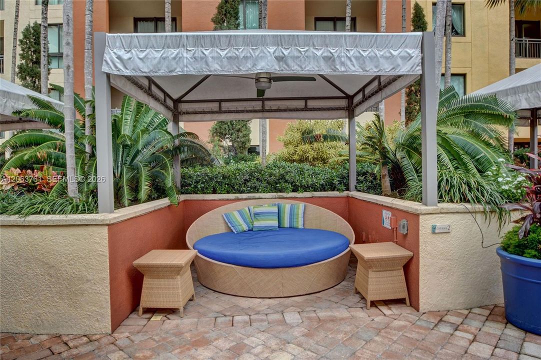 For Rent: $3,000 (2 beds, 2 baths, 1244 Square Feet)