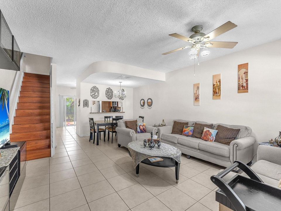 Living/Dining Room