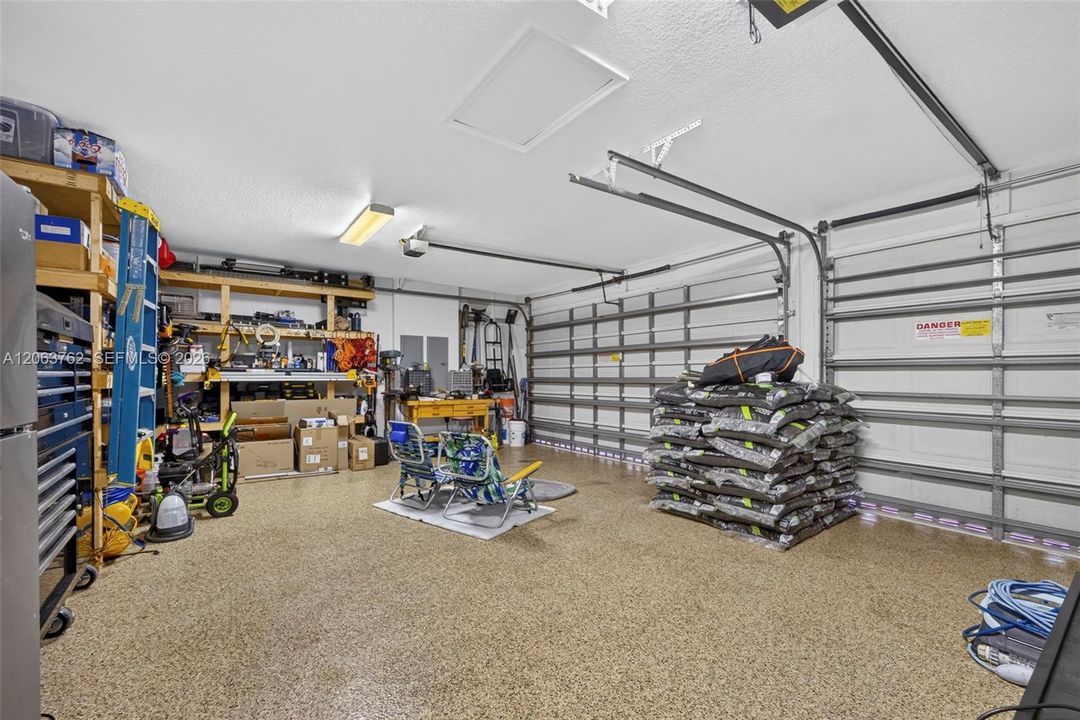For Sale: $1,050,000 (5 beds, 4 baths, 3818 Square Feet)