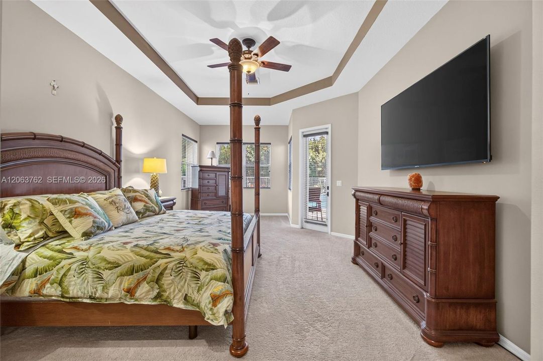 For Sale: $1,050,000 (5 beds, 4 baths, 3818 Square Feet)