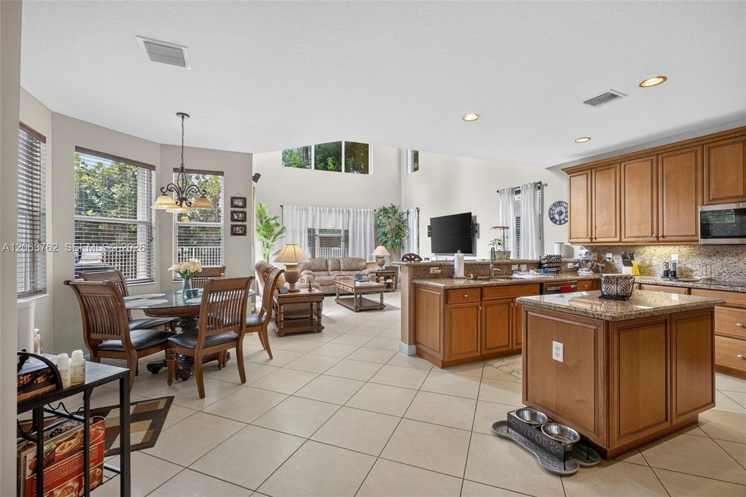 For Sale: $1,050,000 (5 beds, 4 baths, 3818 Square Feet)