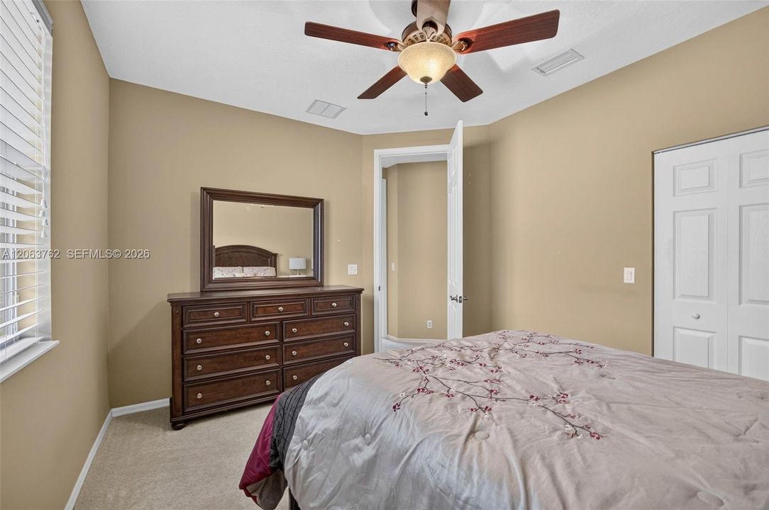 For Sale: $1,050,000 (5 beds, 4 baths, 3818 Square Feet)