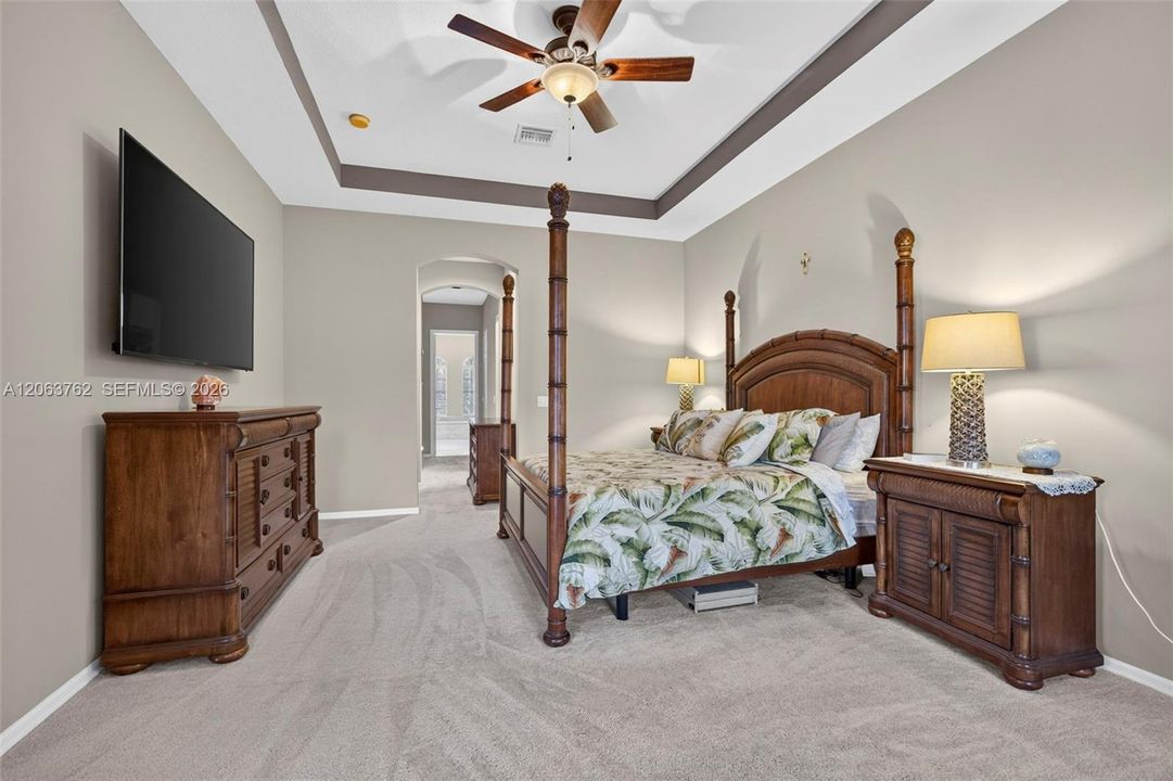 For Sale: $1,050,000 (5 beds, 4 baths, 3818 Square Feet)