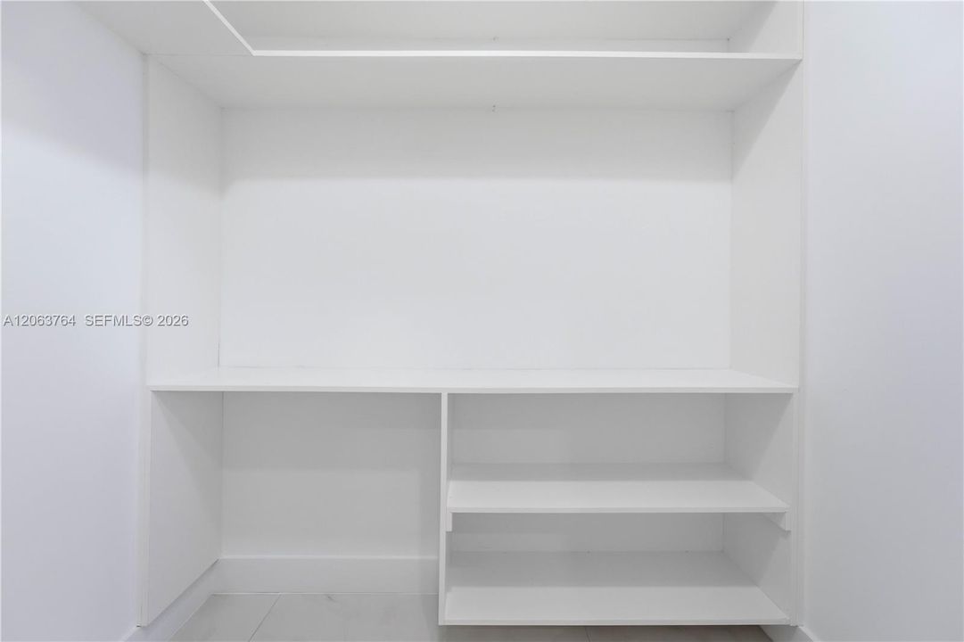 En Venta: $335,000 (3 camas, 2 baños, 0 Pies cuadrados)