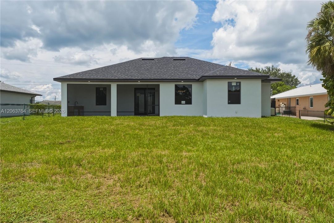 En Venta: $335,000 (3 camas, 2 baños, 0 Pies cuadrados)