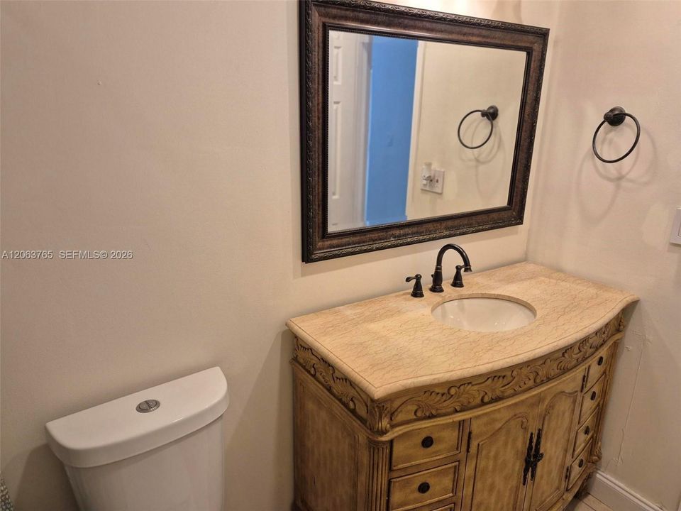 В аренду: $2,200 (2 спален, 1 ванн, 1067 Квадратных фут)