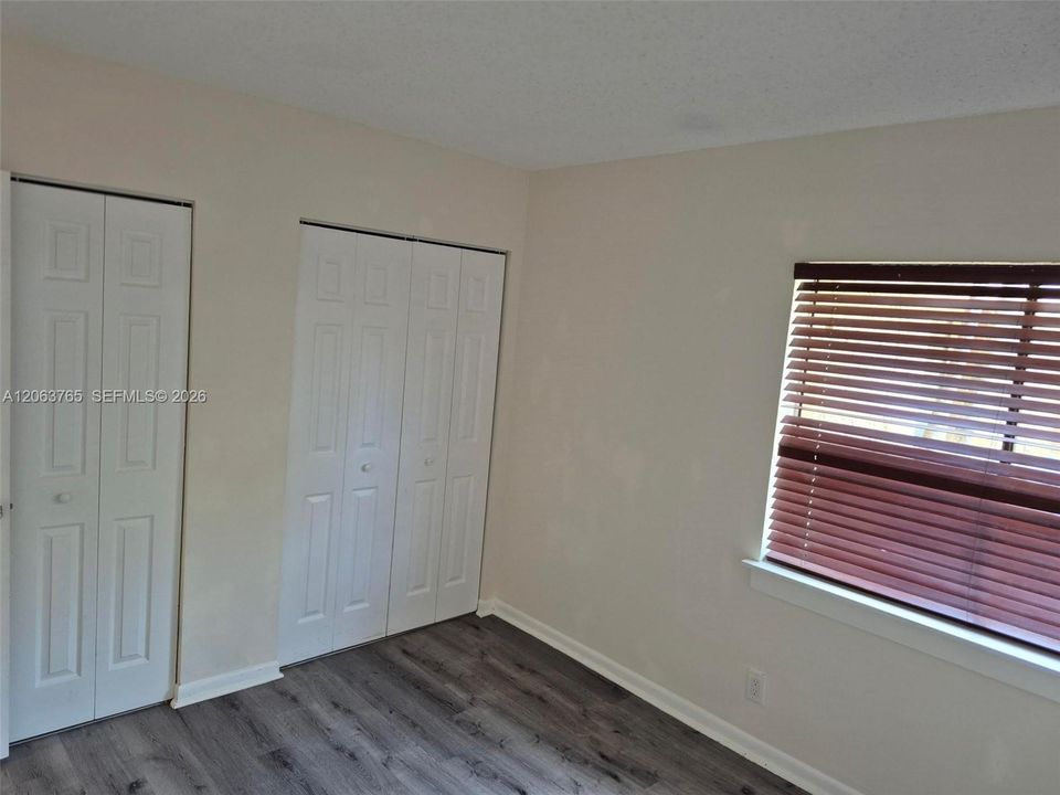 В аренду: $2,200 (2 спален, 1 ванн, 1067 Квадратных фут)