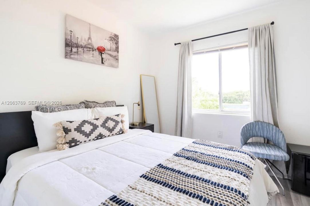 В аренду: $3,300 (3 спален, 2 ванн, 5457 Квадратных фут)