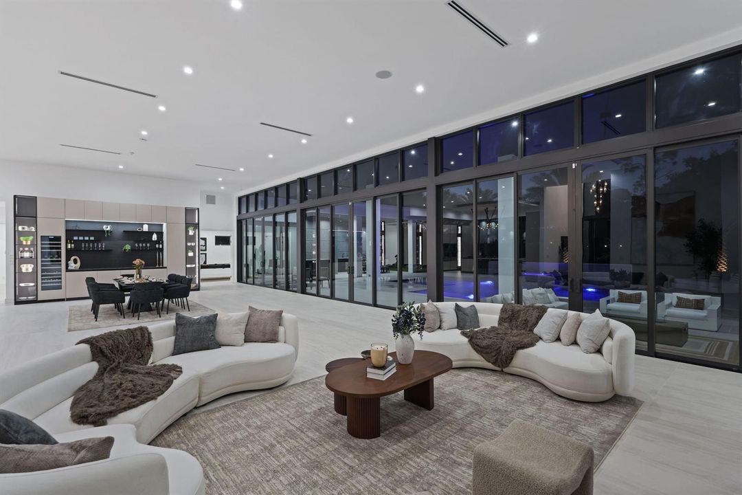 8795 Valencia Court - 126.jpg-vsuniqueid