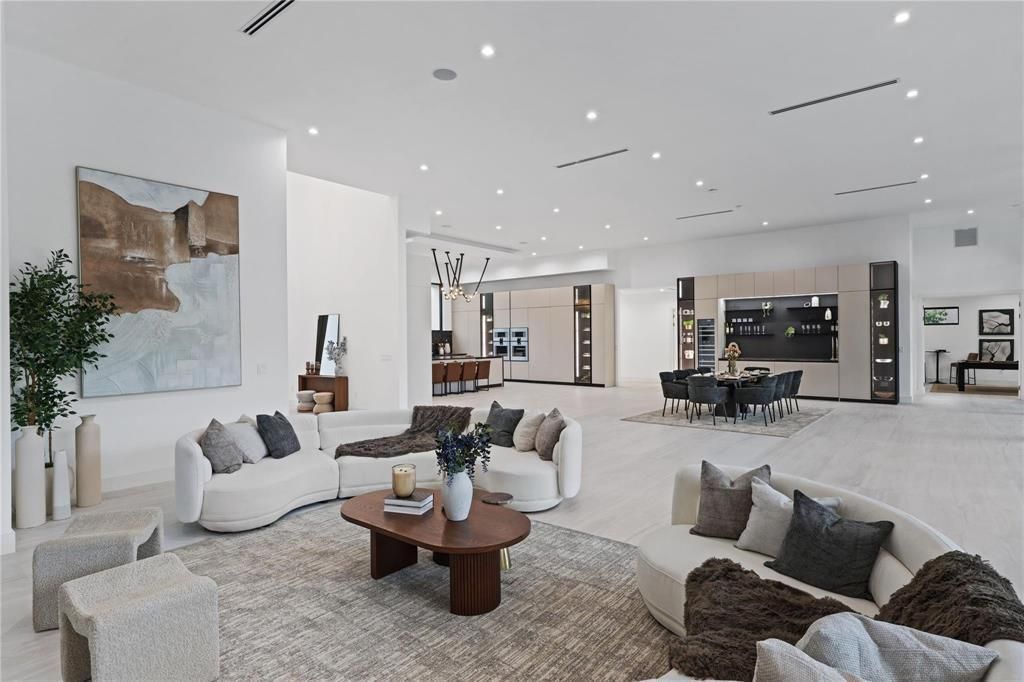8795 valencia.jpg mb