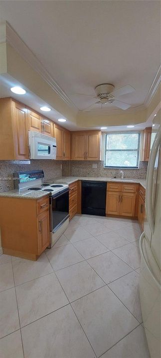 В аренду: $2,250 (1 спален, 2 ванн, 1148 Квадратных фут)