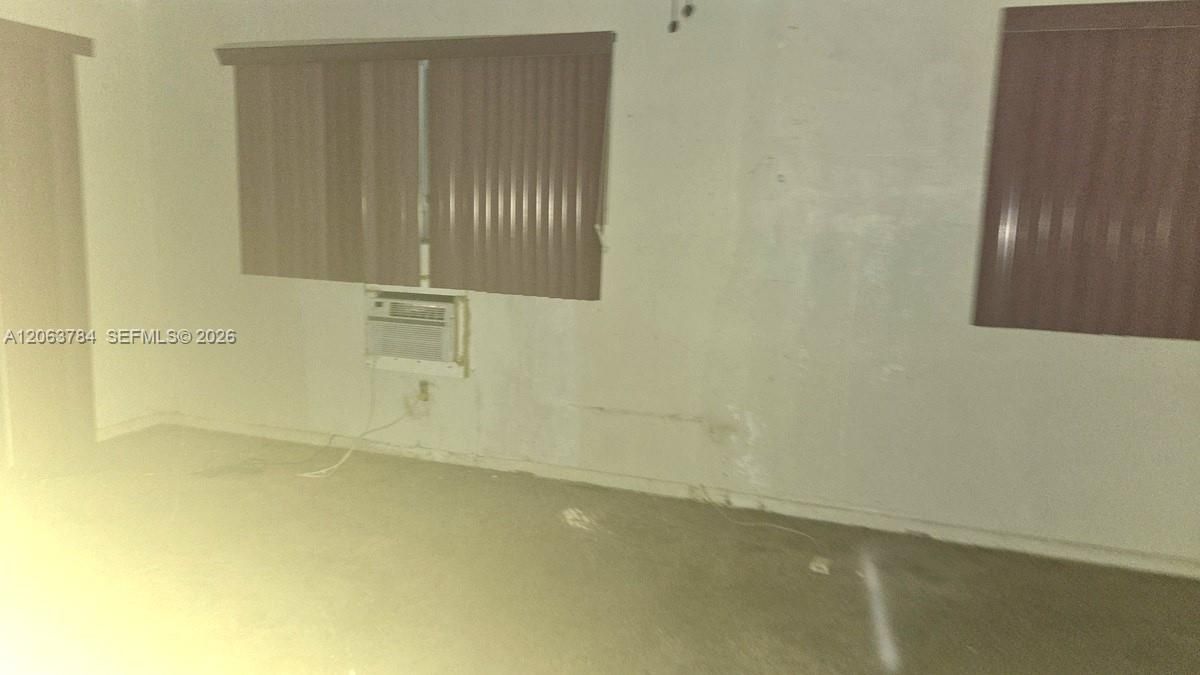 На продажу: $449,900 (3 спален, 2 ванн, 1831 Квадратных фут)